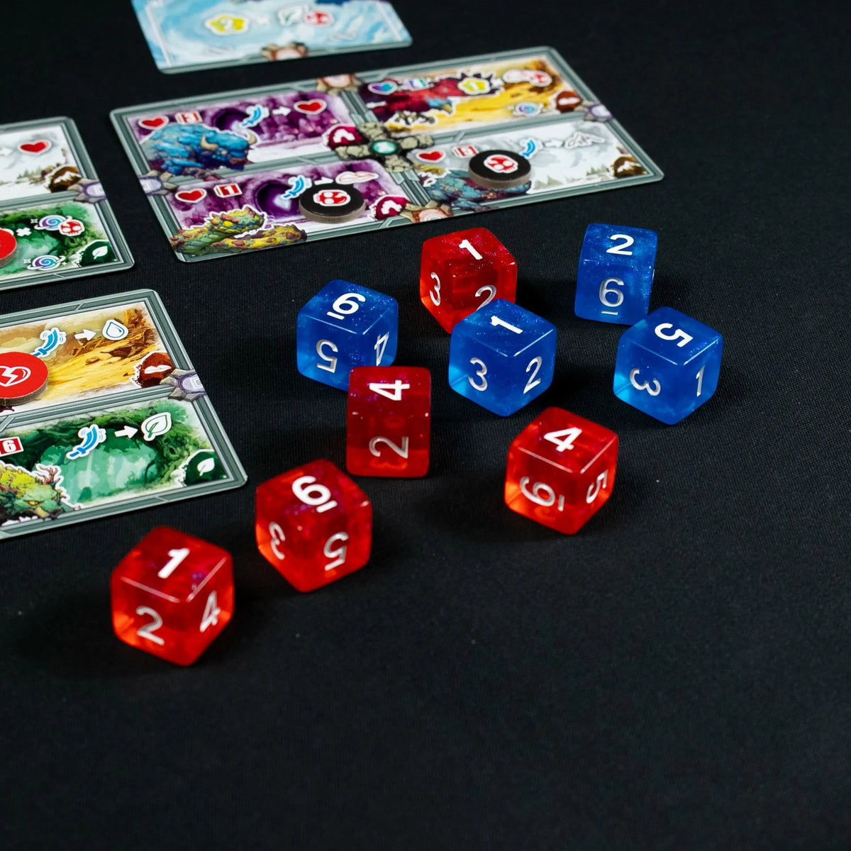 Dados poliedros rojos y azules translúcidos para Axia Slayer Combo