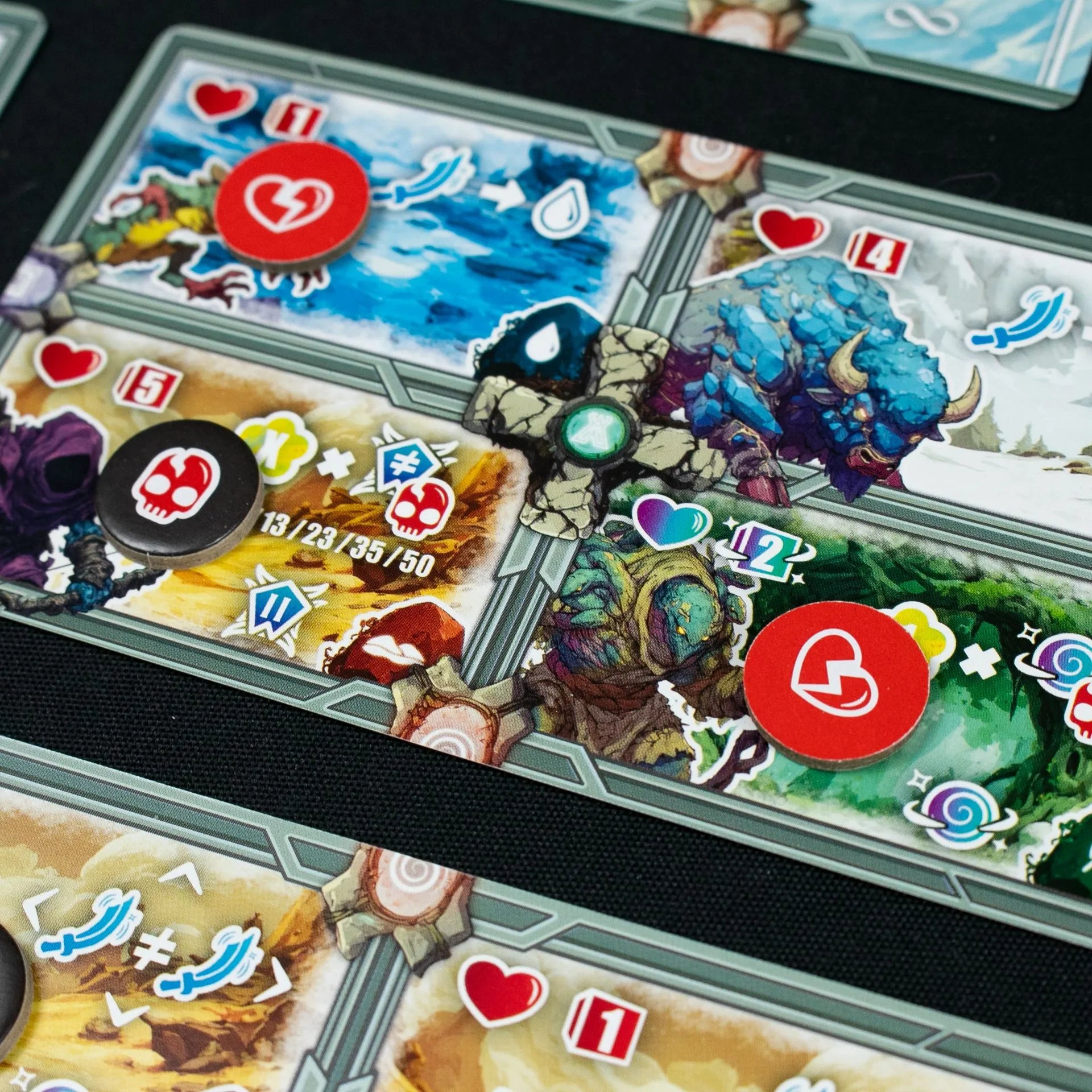 Carta de juego Axia Slayer Combo con marcadores de corazón y calavera