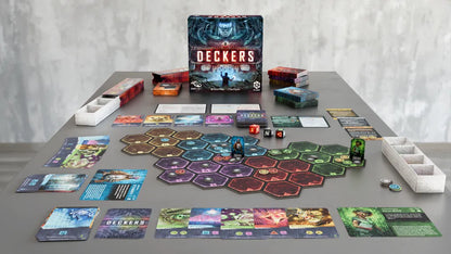 Juego de mesa Deckers completo desplegado con miniaturas y tablero hexagonal