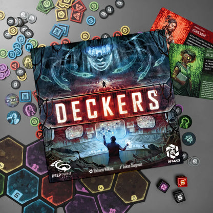 Detalle de componentes Deckers: tokens, dados y cartas de personaje