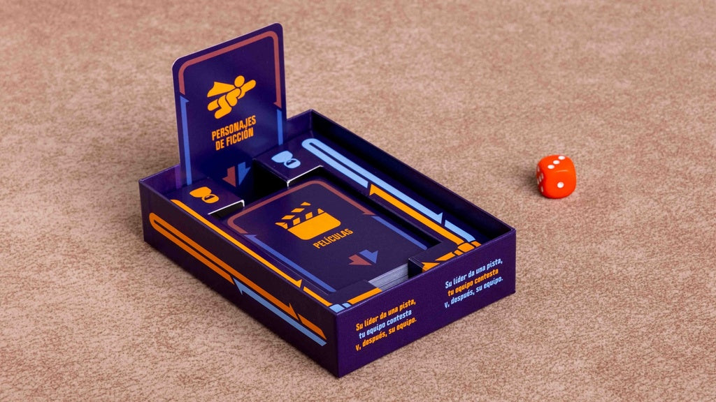 Juego de mesa Despistas en caja abierta con cartas y dado naranja