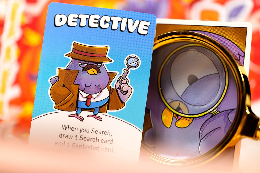 Carta de personaje Detective del juego Pigeon Explosion con paloma investigadora