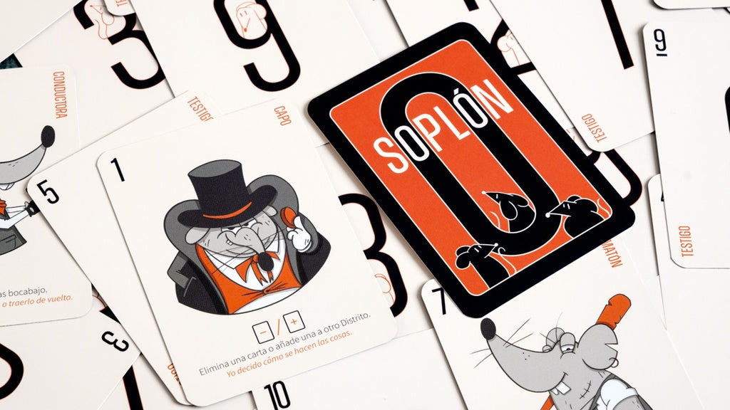 Detalle de cartas del juego Soplón con ilustraciones de ratas y roles como Capo