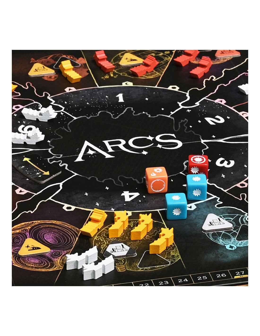 Tablero de juego de estrategia espacial Arcs con dados y marcadores triangulares