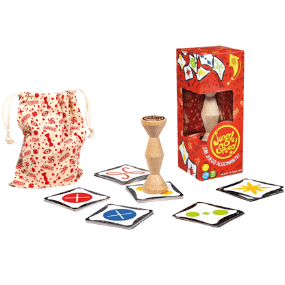 Conjunto completo juego Jungle Speed con caja, bolsa, tótem y cartas sobre fondo blanco