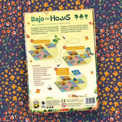 Bajo las Hojas