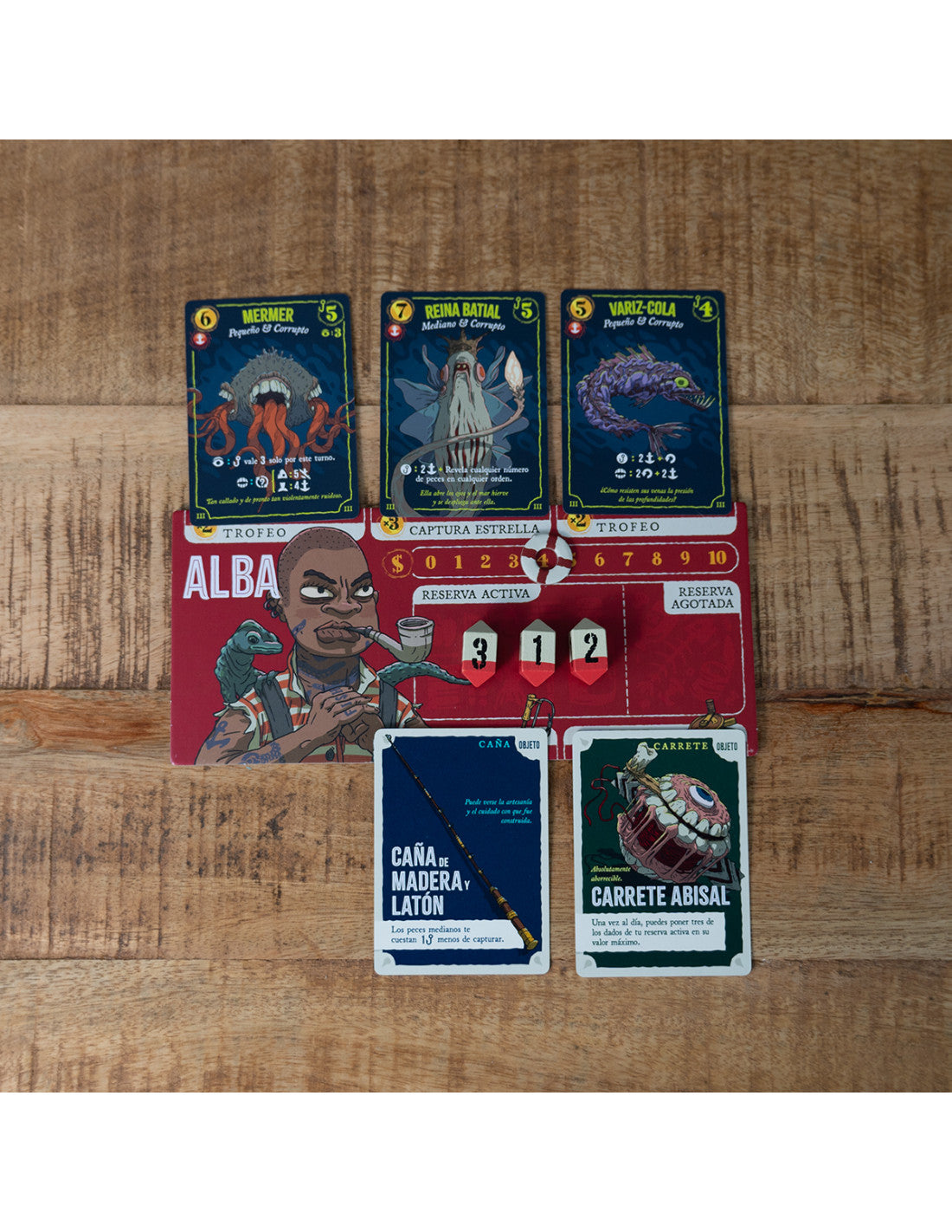 Cartas de criaturas marinas y personajes de Deep Regrets con marcadores