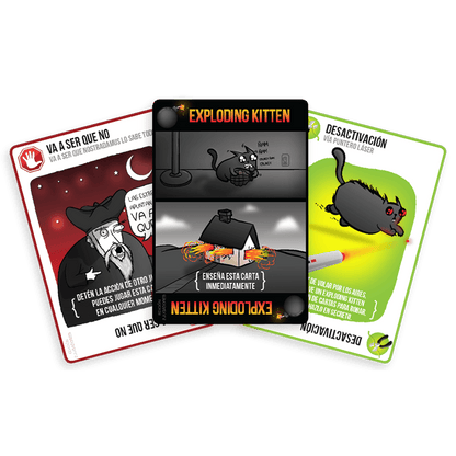 Cartas del juego Exploding Kittens mostrando la carta negra EXPLODING KITTEN y cartas de acción roja y verde