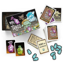 Contenido del juego Mal Trago: cartas de pociones, antídotos y tokens