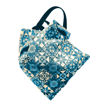Bolsa de lino estampada con azulejos para guardar piezas de Azul Mini