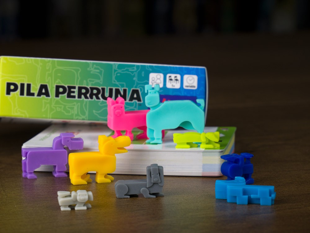 Conjunto de piezas de perros multicolor para el juego de puzles Pila Perruna